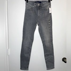 Women’s Gap High Rise Universal Legging Jeans